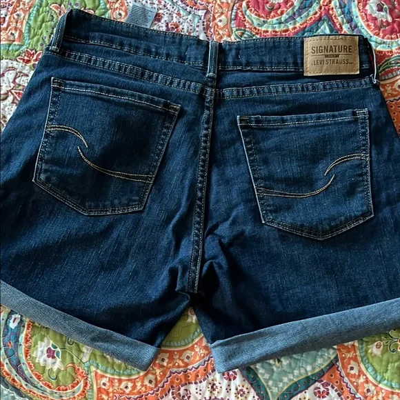 Signature by Levi Strauss Women's Jean Shorts - Picture 4 of 8